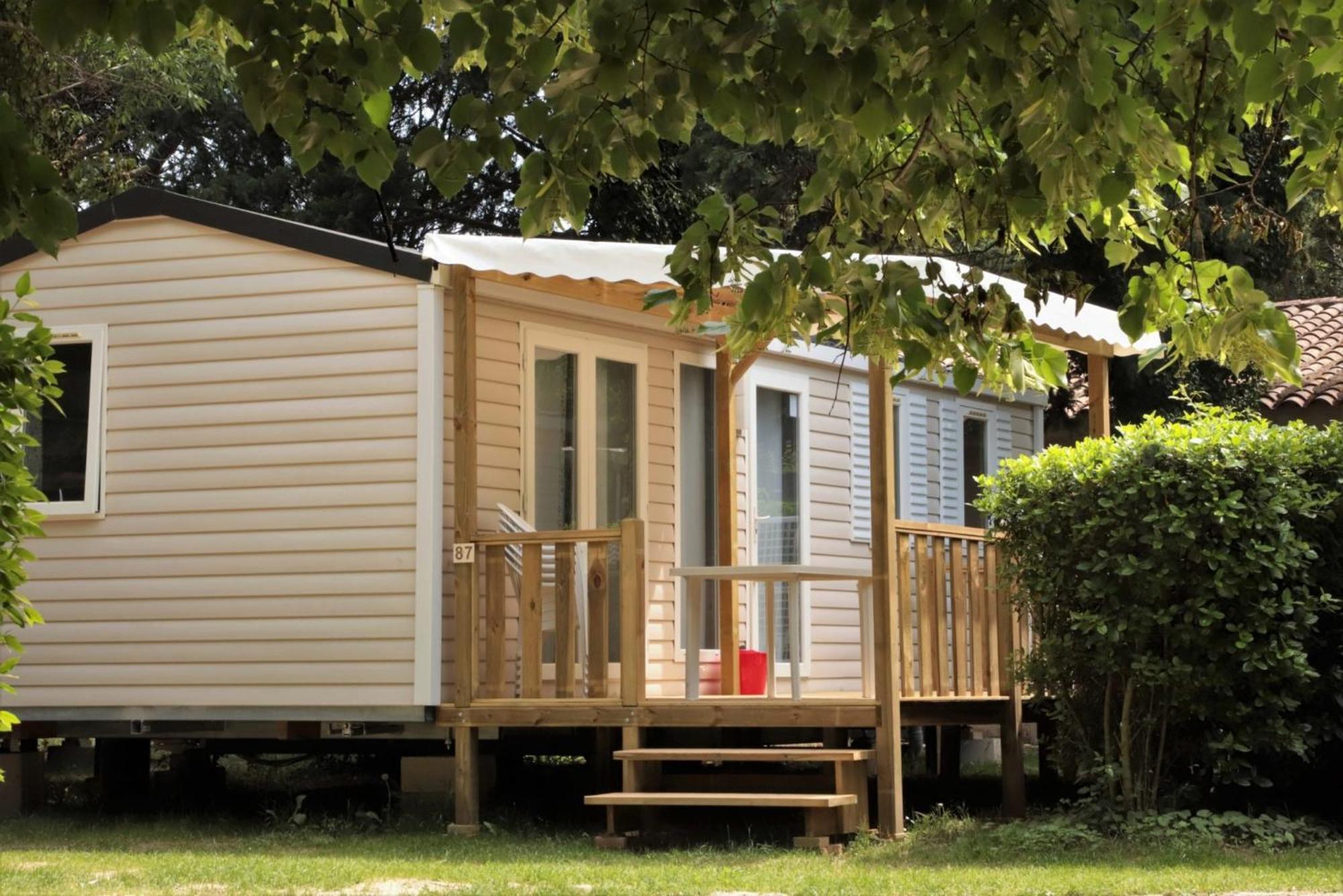 Camping Les Avignon - La Laune Villeneuve-les-Avignon Exterior photo