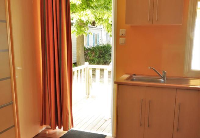 Camping Les Avignon - La Laune Villeneuve-les-Avignon Room photo