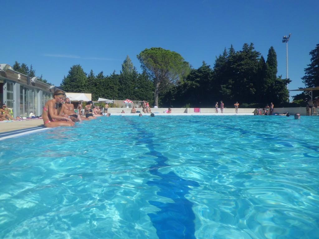 Camping Les Avignon - La Laune Villeneuve-les-Avignon Exterior photo